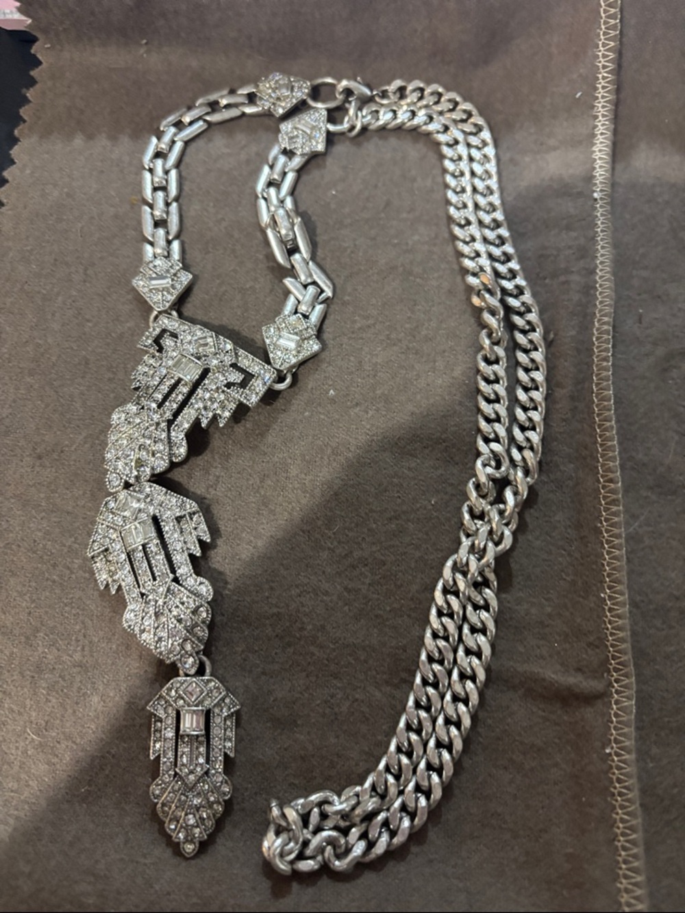 Stella and dot rhinestone costa necklace with box